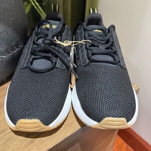 Adidas Racer TR21|Size 5/36|Never Worn